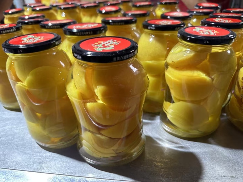 罐头黄桃罐头，山楂罐头，水果罐头一手货源