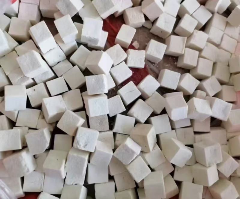 云南白茯苓，茯苓特心丁，厂家直销，货品齐全，价钱实惠