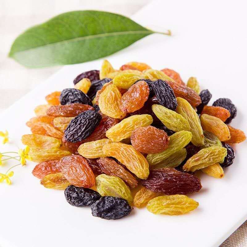 新货精品大颗粒吐鲁番四色葡萄干混装零食提子干新疆葡萄干批