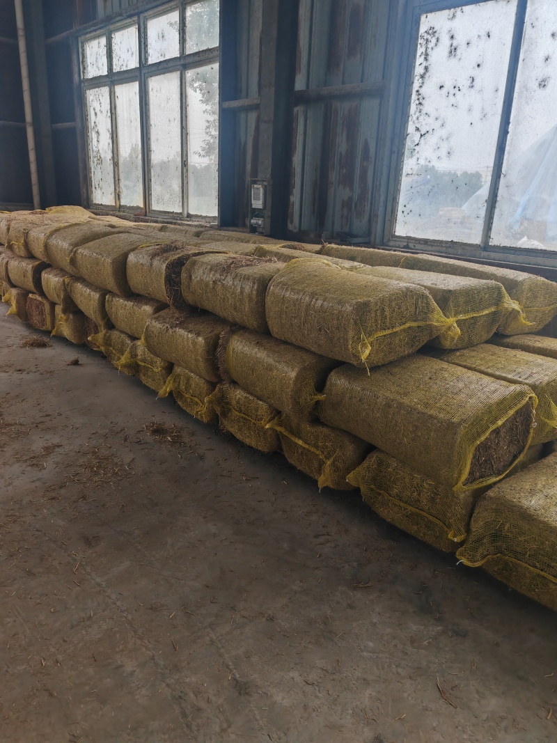 稻草大量供应厂家直发没有中间商赚差价质量保证全国发货
