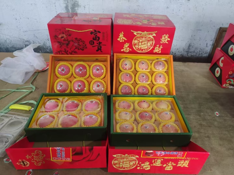 精致彩盒苹果批发，全国发货，量大从优，可视频看货