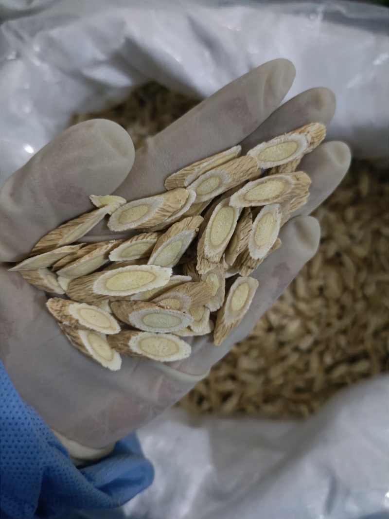 黄芪优质黄芪片过筛无杂质无硫专业加工一手货源品质保证