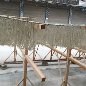 正宗农家土特产，家庭小作坊红薯粉丝，