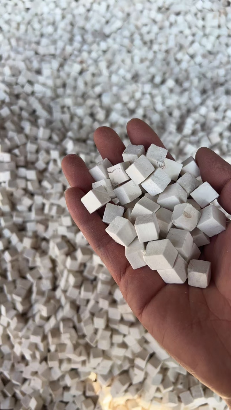 云南白茯苓，茯苓中心丁，厂家直销，货品齐全，价钱实惠