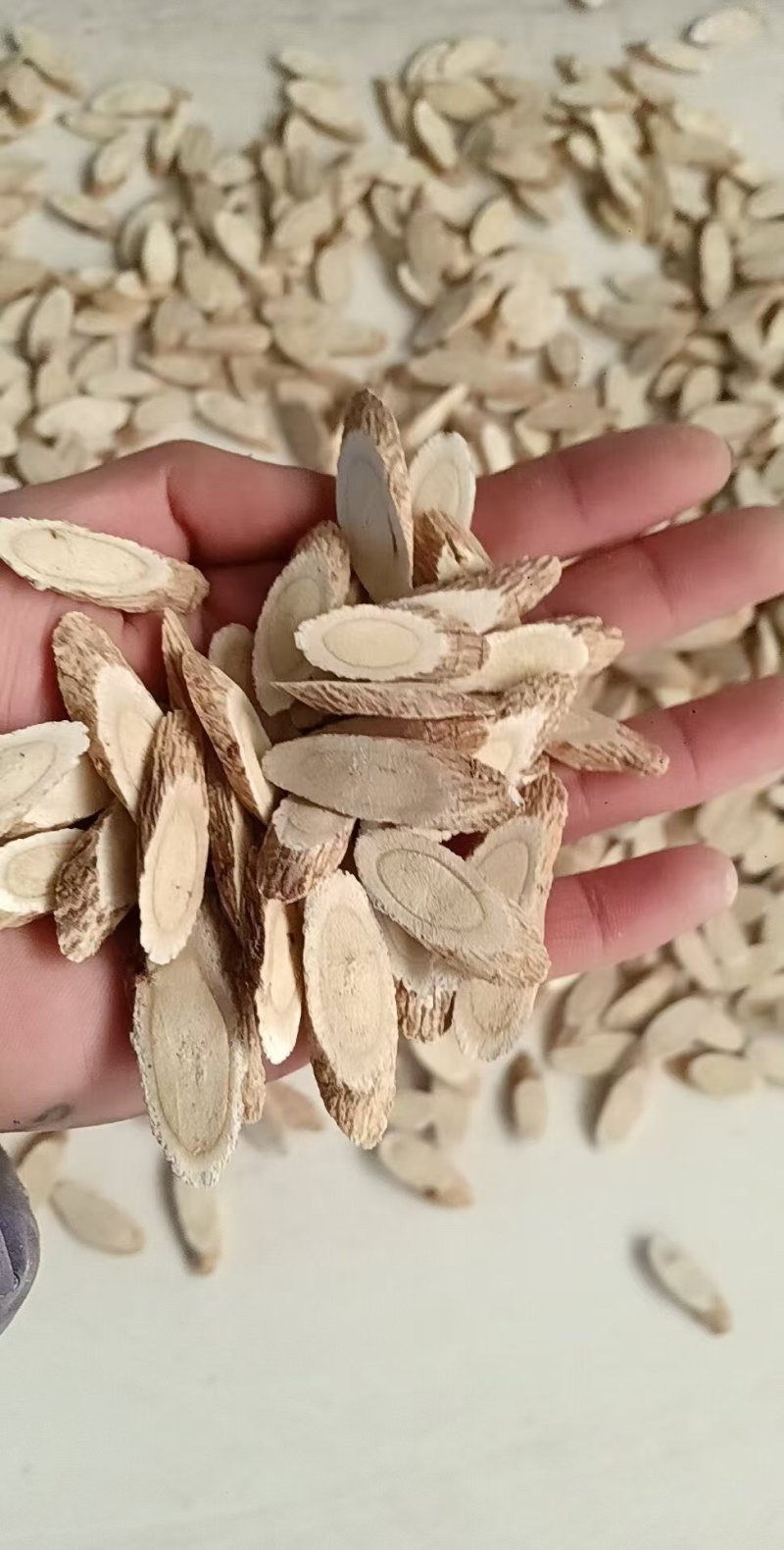 黄芪精选保质保量供货