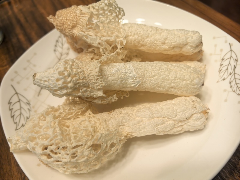 贵州红托竹荪产地直发量大从优干货蘑菇