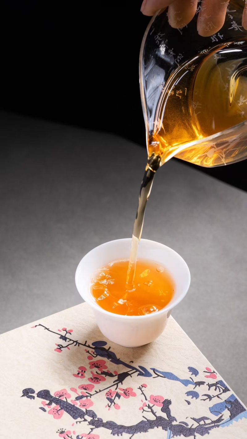 金骏眉特级红茶正宗武夷山新茶浓香蜜香型黄芽散装茶叶礼盒装