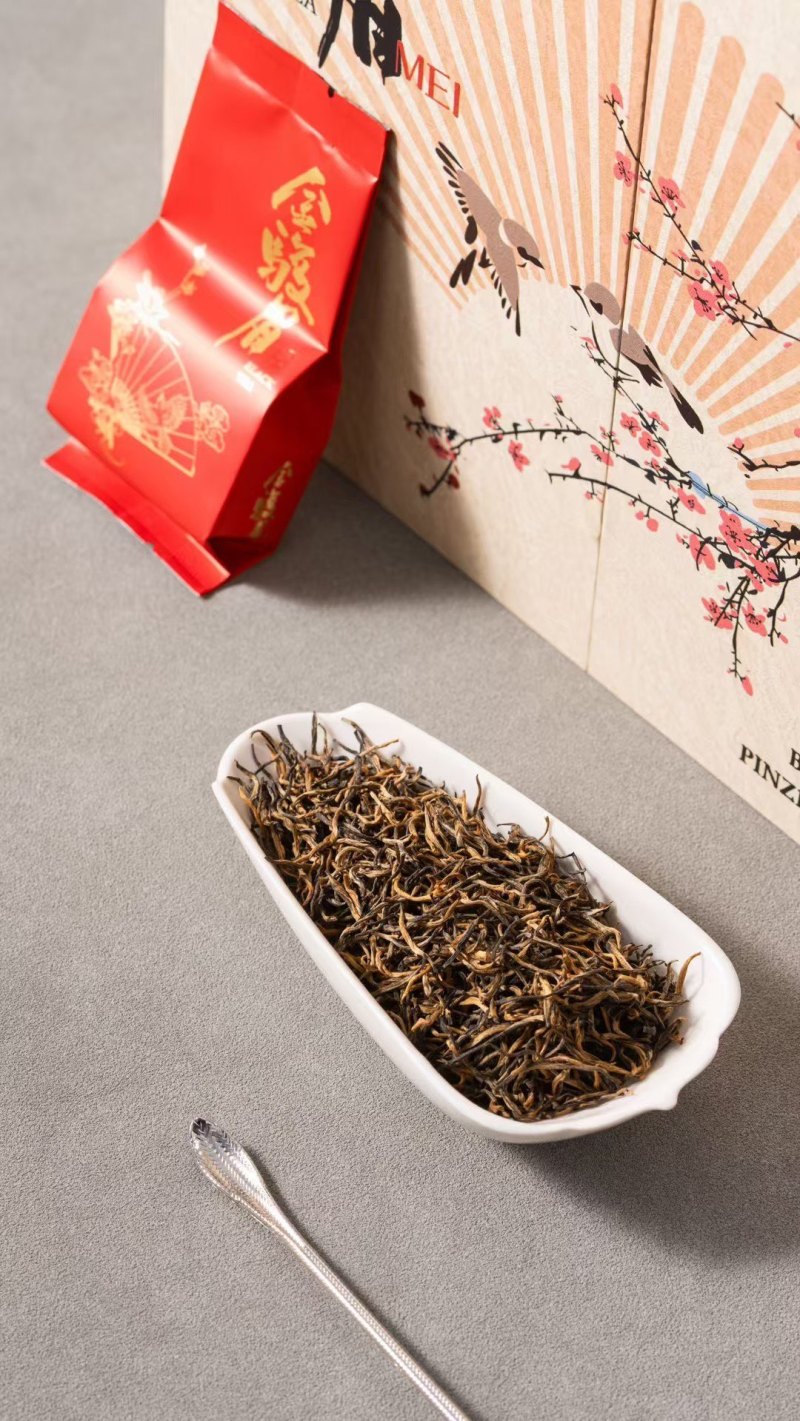 金骏眉特级红茶正宗武夷山新茶浓香蜜香型黄芽散装茶叶礼盒装
