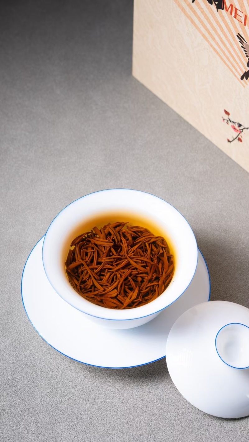 金骏眉特级红茶正宗武夷山新茶浓香蜜香型黄芽散装茶叶礼盒装