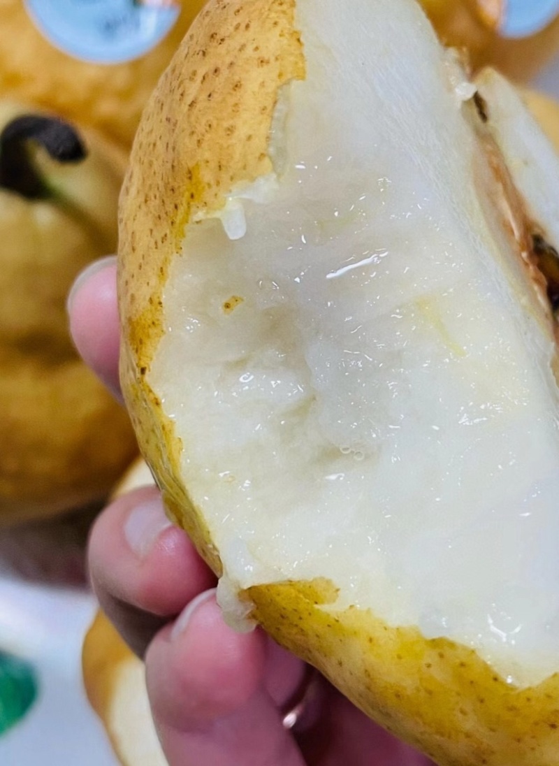 冰淇淋丑梨软嫩香甜非常适合老人小孩食用支持一件代发