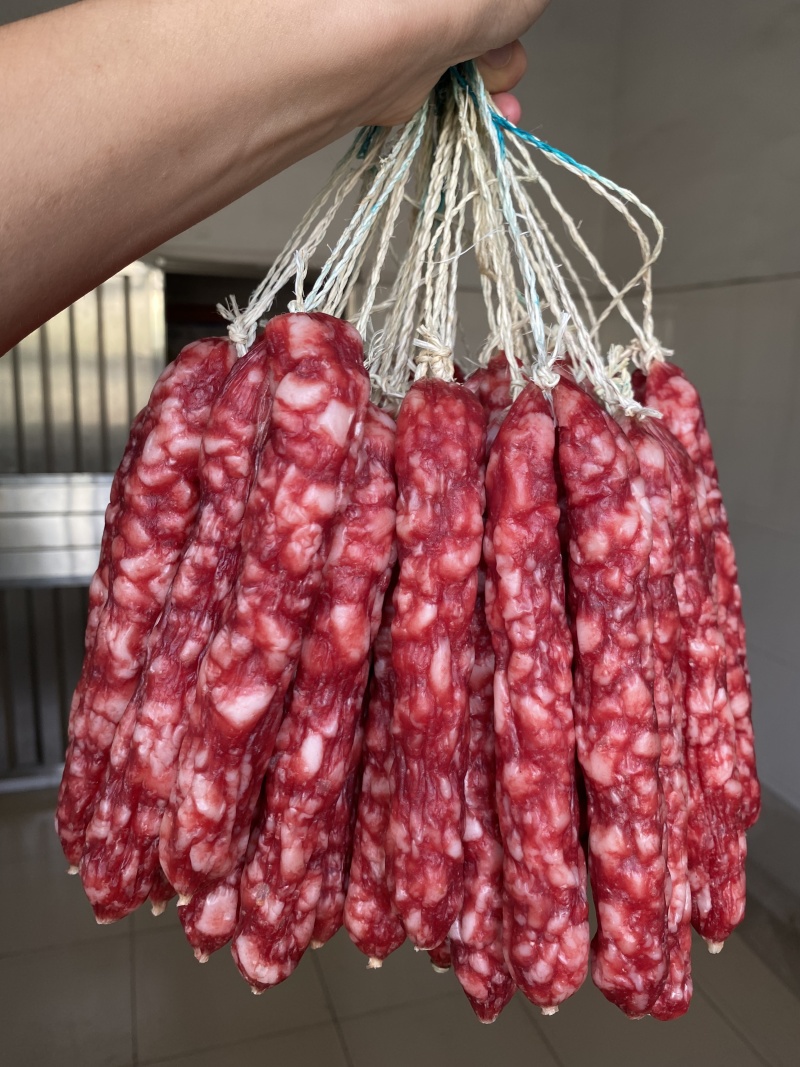 广式腊肠连锁餐饮煲仔饭走嘘咸甜适中源头实力厂家