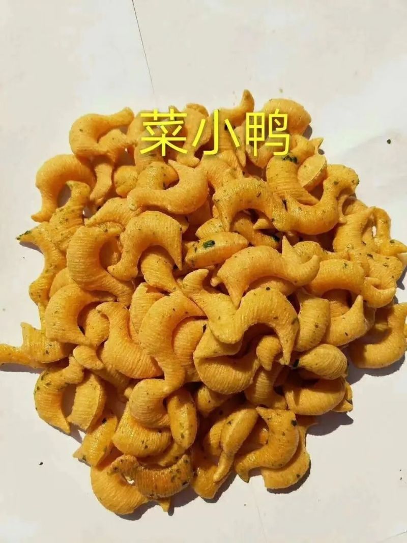 咸味食品麻辣毛毛虫苦荞片南瓜山药南瓜等