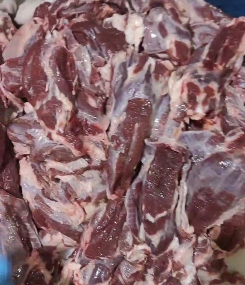 牛碎肉纯干无水！产品来自大厂县清真屠宰厂！产品质量有保证