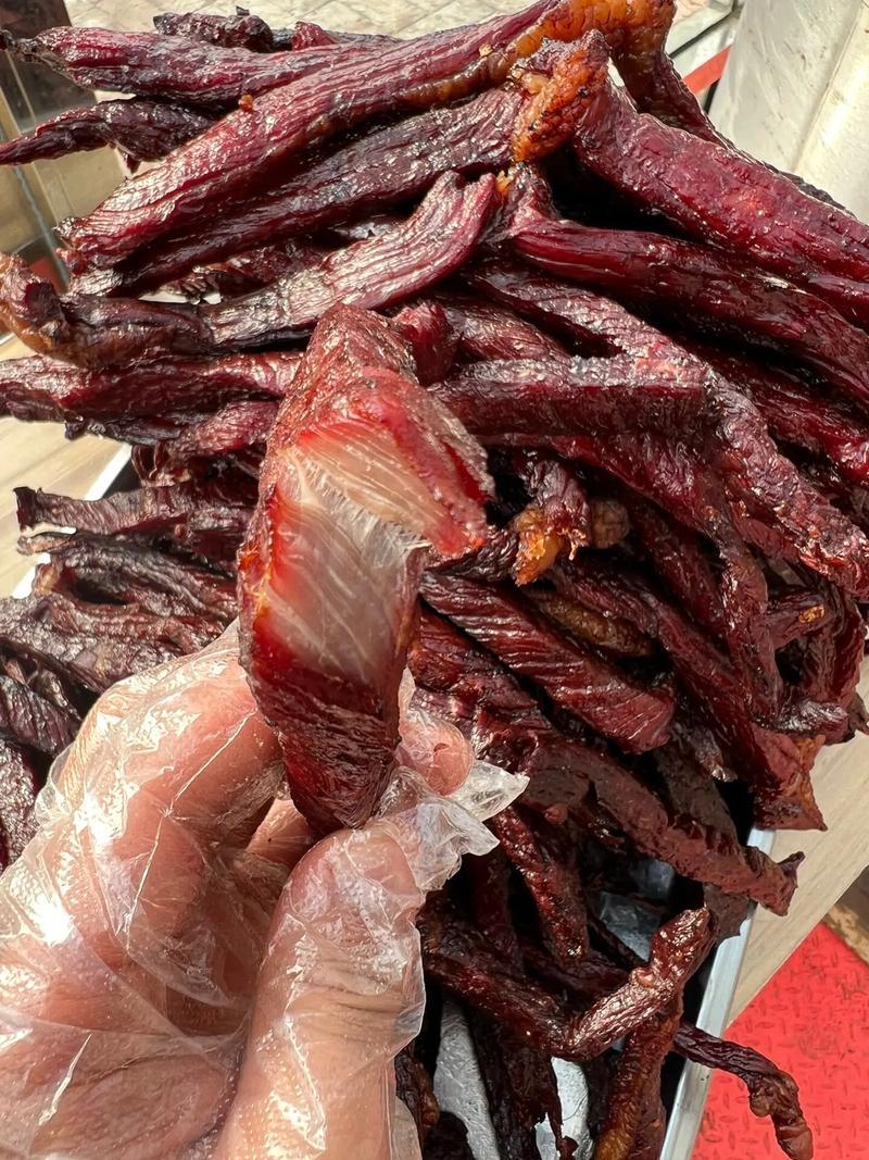 零添加牛肉干批发八成干，老人孩子孕妈妈都可以吃招全国代理