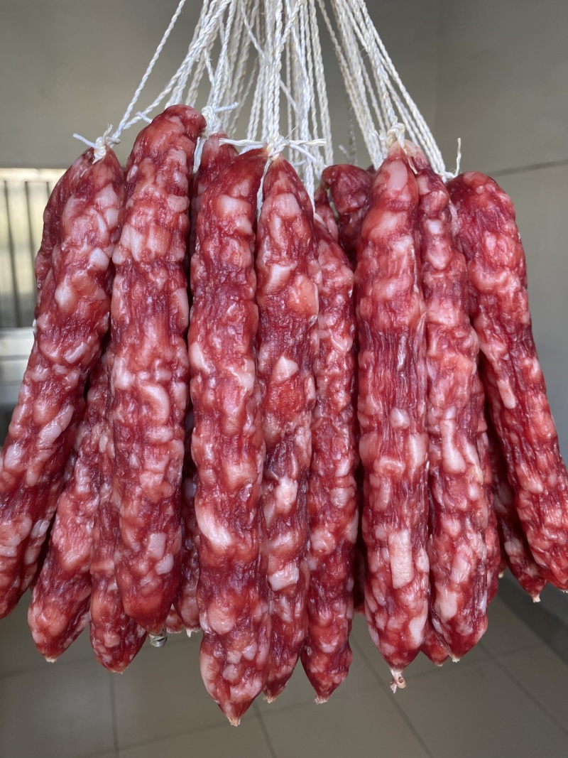 精制肠皇广式腊肠天然猪肠衣腊肠咸甜适中走量中山黄圃腊味