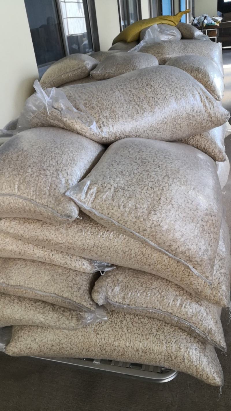 脱皮瓣米榨油精品;看得见的干净/尝得着的香甜觉得到的安全