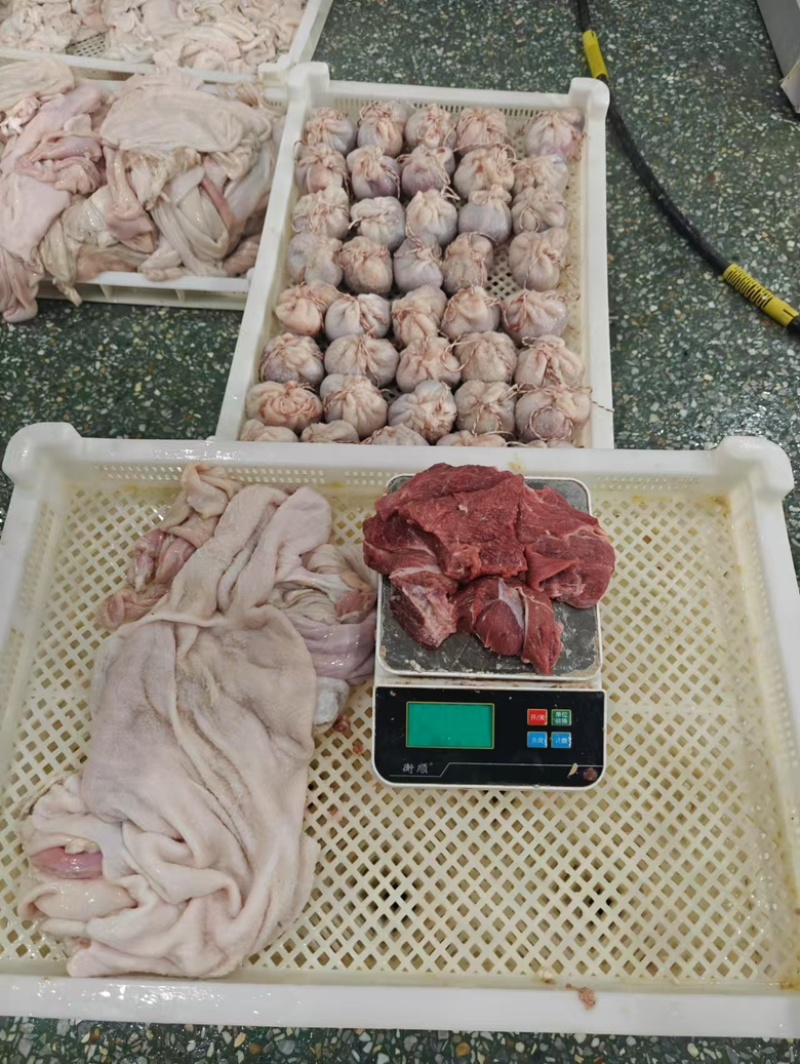 精选肚包羊肉，放心品质货真价实，吃的美味买的放心欢迎订购