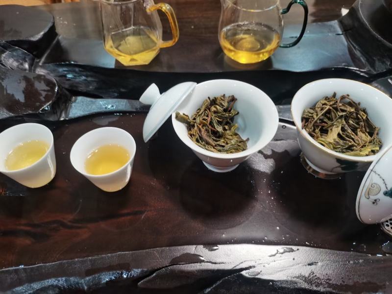 邦东春夏秋茶晒青烤红货源充足有需要的老板请联系我