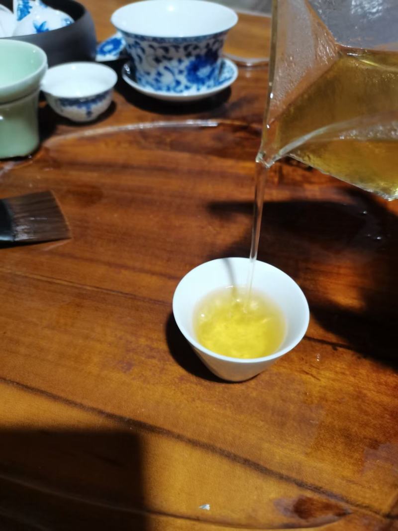 邦东春夏秋茶晒青烤红货源充足有需要的老板请联系我