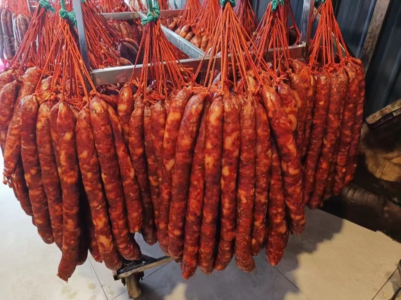 烟熏香肠，川味腊肠，五香，麻辣，口味齐全