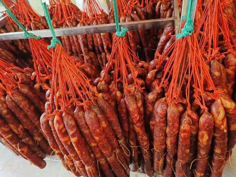 烟熏香肠，川味腊肠，五香，麻辣，口味齐全