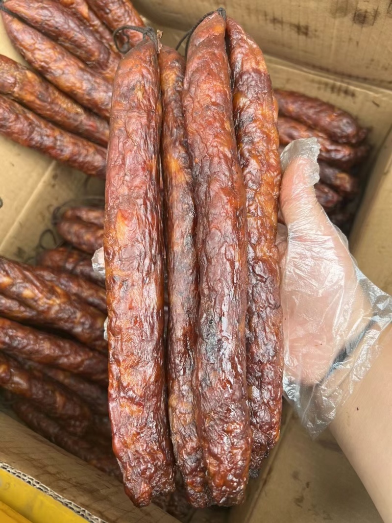 烟熏香肠，川味腊肠，五香，麻辣，口味齐全