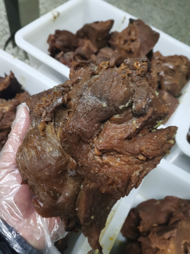 山东纯干五香酱牛肉，传统卤制精品牛腱牛腿肉，无任何科技！