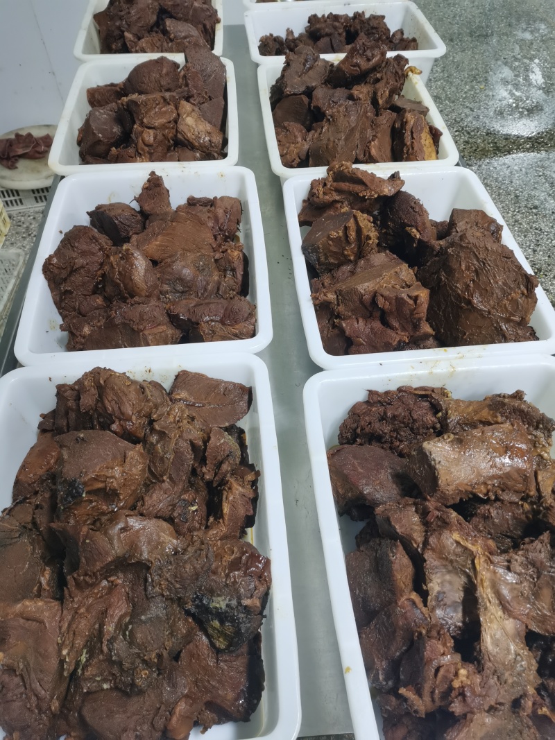 山东纯干五香酱牛肉，传统卤制精品牛腱牛腿肉，无任何科技！