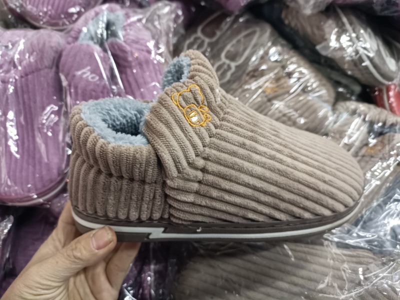 儿童家居鞋，3.99元/双