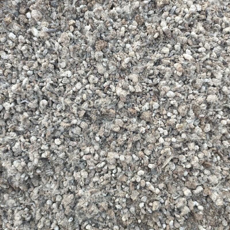 小鸡粪颗粒