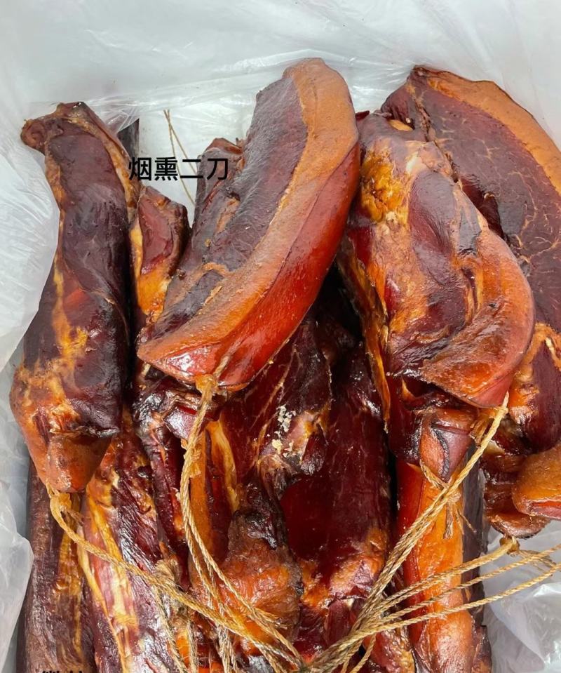 产地直送精品腊肉全国供应新鲜直达，五花二刀、腊排骨、腊肠