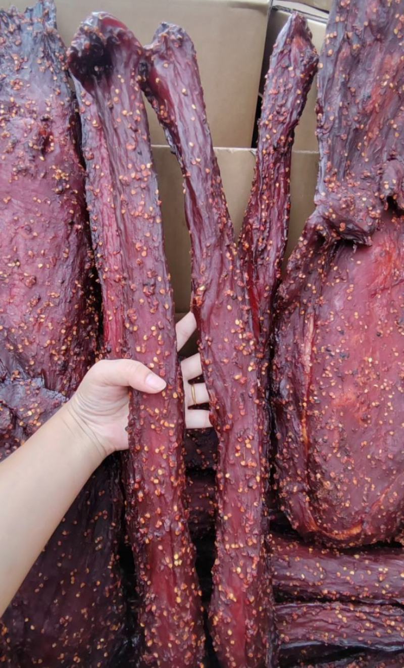 大块肉（猪里脊肉、腌渍肉）五香和麻辣两个口味