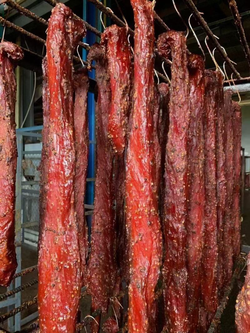 大块肉（猪里脊肉、腌渍肉）五香和麻辣两个口味