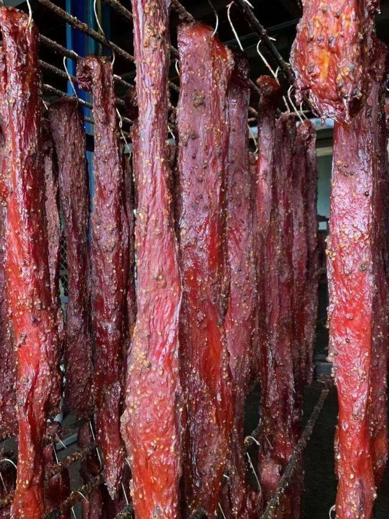 大块肉（猪里脊肉、腌渍肉）五香和麻辣两个口味