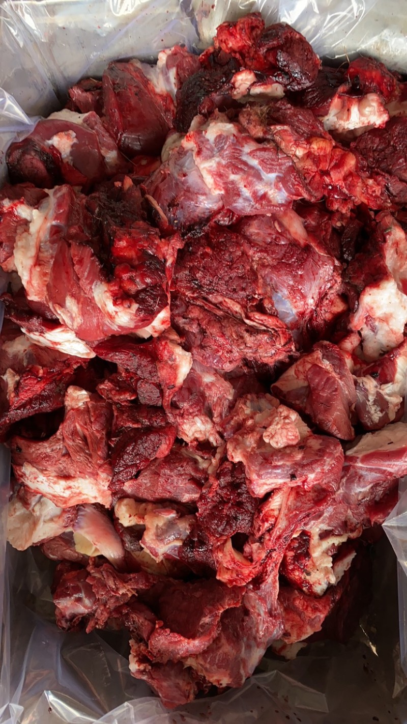 牛碎肉块，牛肉块公牛精修去油去淋巴，纯干整块。