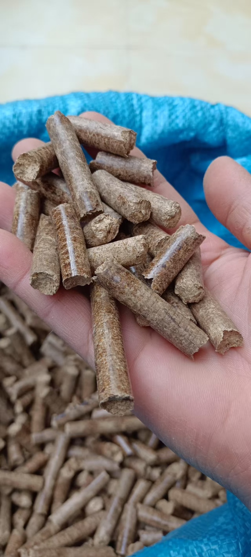 精品小炉料生物质颗粒，灰份少，不结焦，热值高，厂家直销