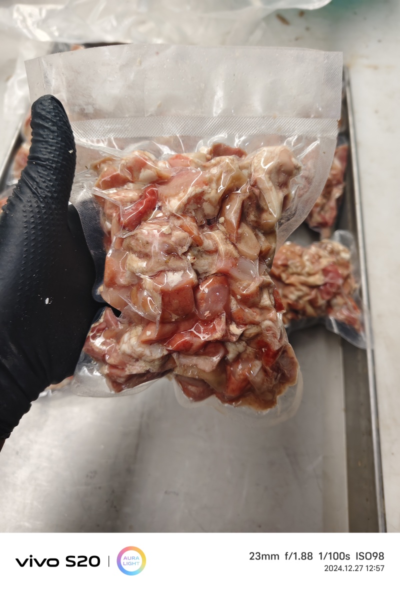 熟牛肉筋，可做大小包装，质量保证，欢迎采购，一手货源