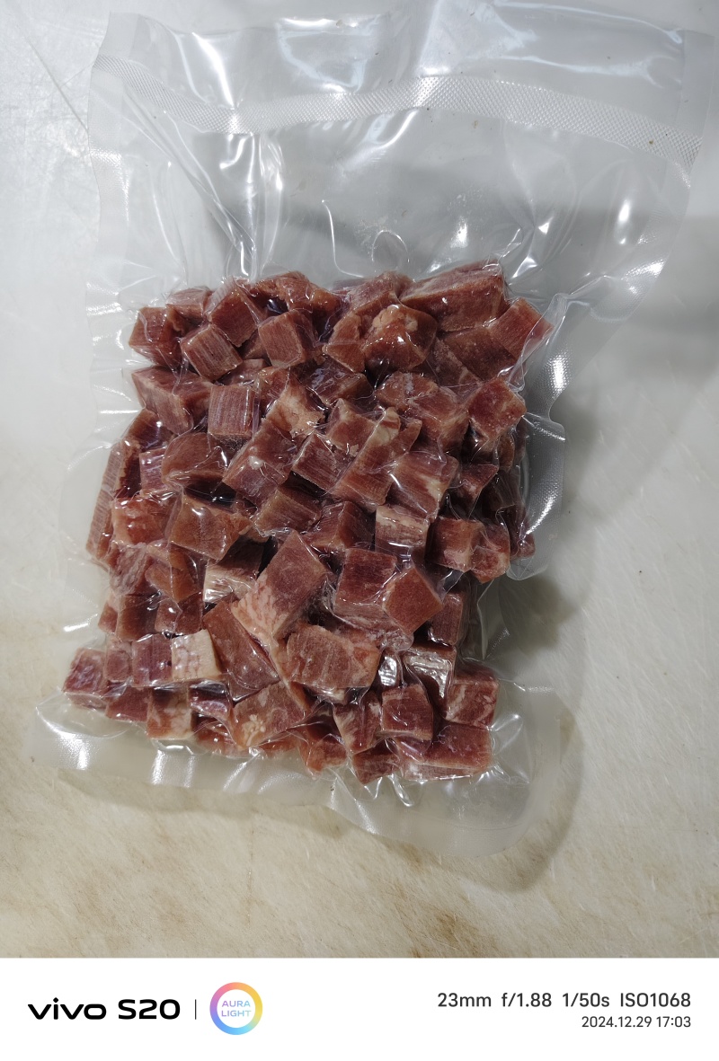 牛肉粒，厂家直销，可做大小包装，诚信经营，欢迎采购。