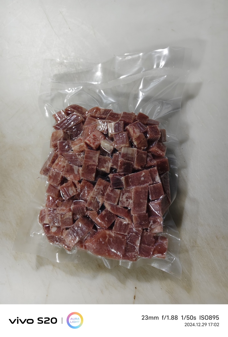 牛肉粒，厂家直销，可做大小包装，诚信经营，欢迎采购。