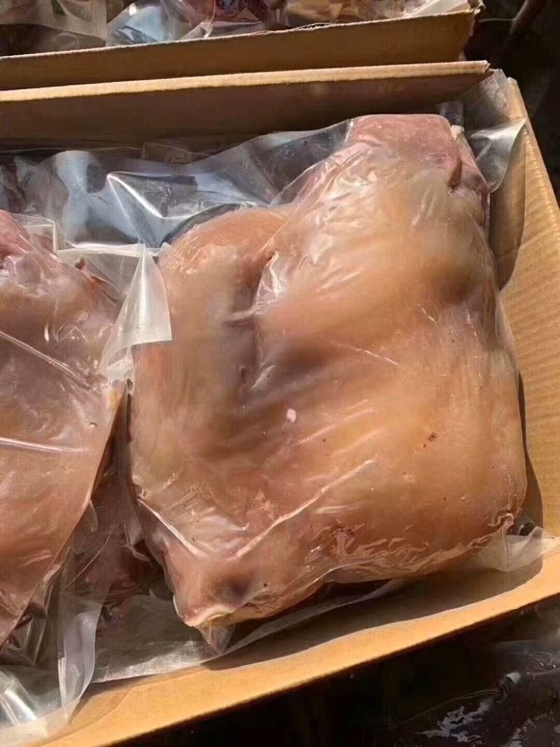 全熟带皮熟大公牛牛头肉、适合炒菜、凉拌、熬汤。