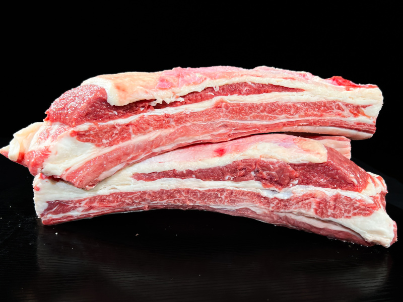 牛带骨腹肉，清真，大型企业，资质齐全，经营多年，可签合同
