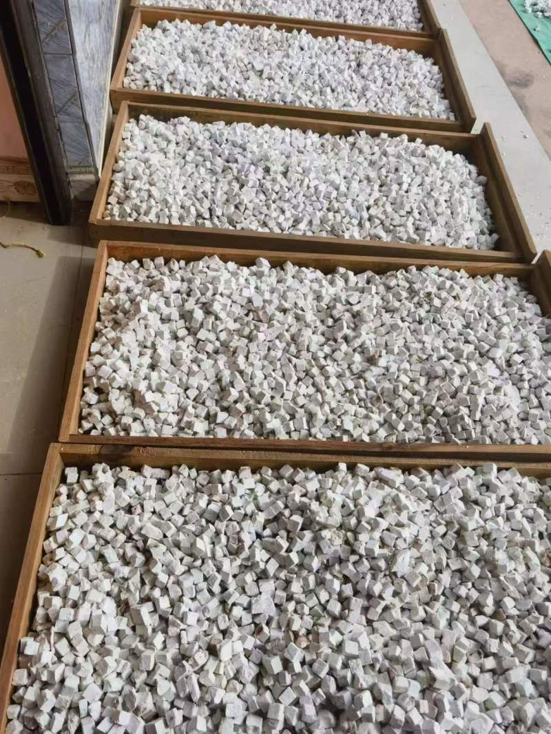云南白茯苓坨茯苓块批发多规格欢迎老板洽谈