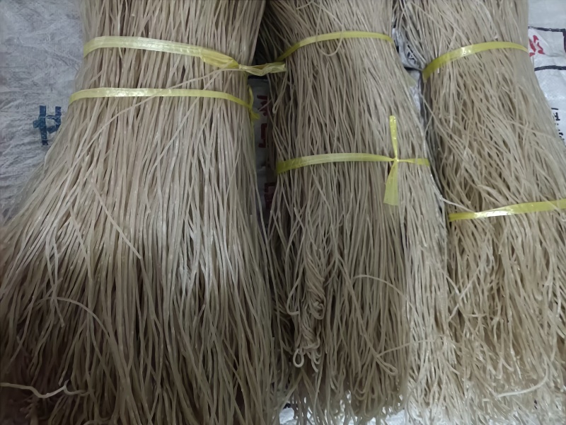 青龙自家漏的粉条纯手工制作，劲道爽滑