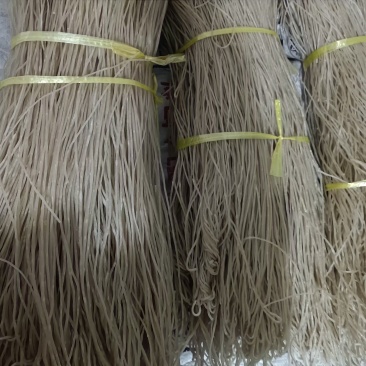 青龙自家漏的粉条纯手工制作，劲道爽滑