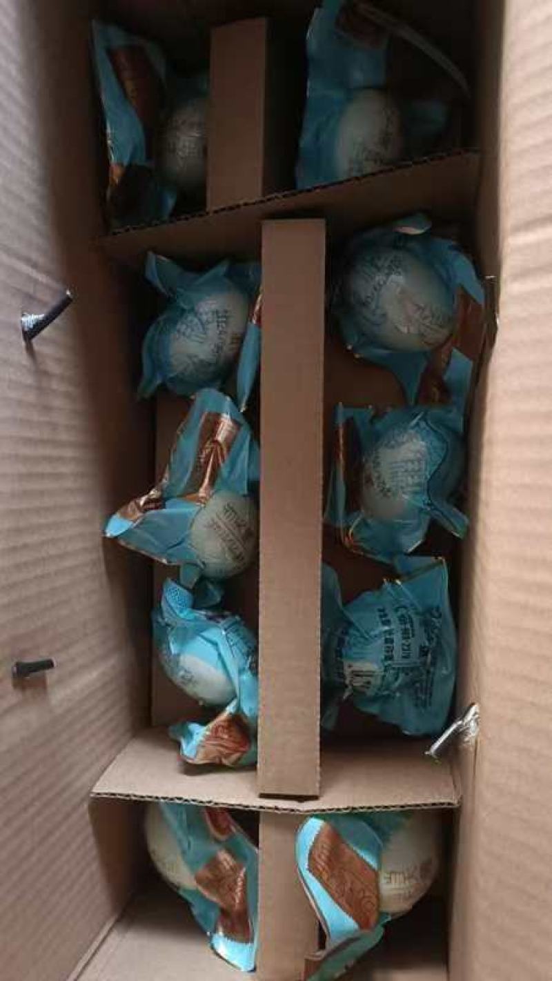 泥淹咸鸭蛋礼品盒走亲访友必备，大型商超同品