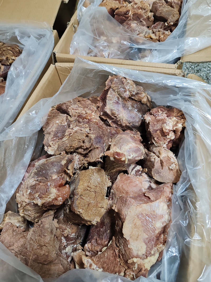 山东纯干五香酱牛肉，传统卤制精品牛腱牛腿肉，无任何科技！