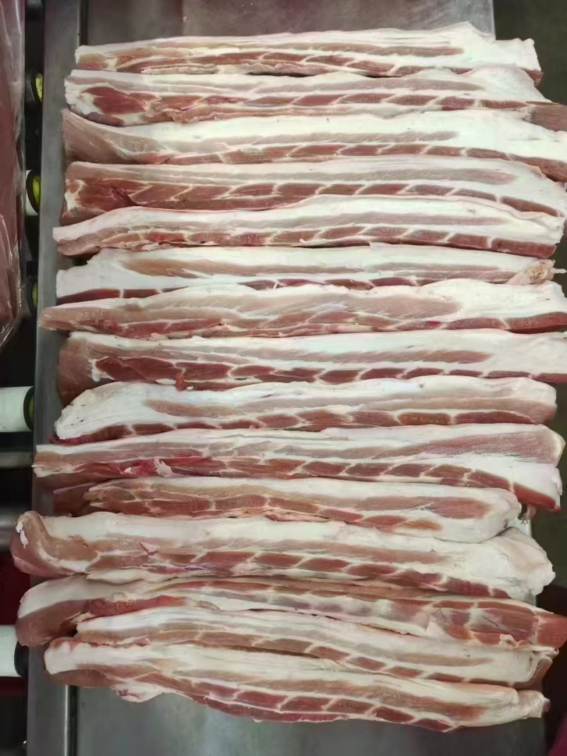 精品五花肉大量供应，合格证齐全，厂家直供货源充足