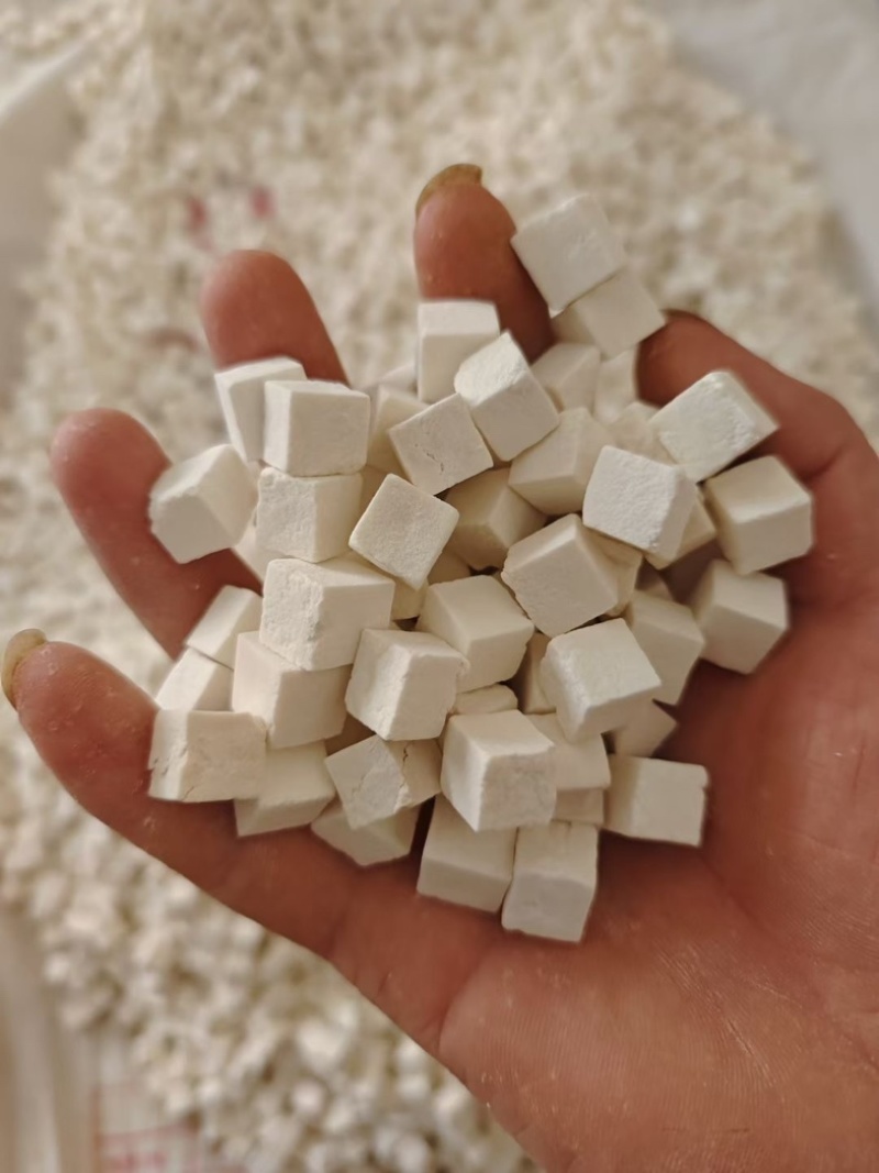 云南白茯苓特心丁，厂家直销，货品齐全，价格实惠