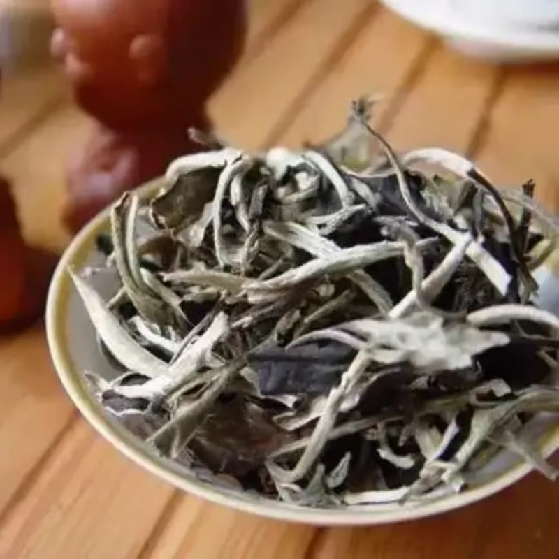 云南普洱大白茶，自产自销，口感很好，回甘甜。