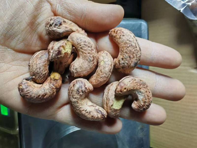 坚果礼盒厂家发货货源稳定欢迎客商电话订货